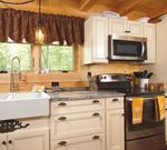 PENNSYLVANIA'S POCONOS PROVIDE A BREATHTAKINGLY BEAUTIFUL BACKDROP FOR A COZY CABIN - Timberhaven Log Homes